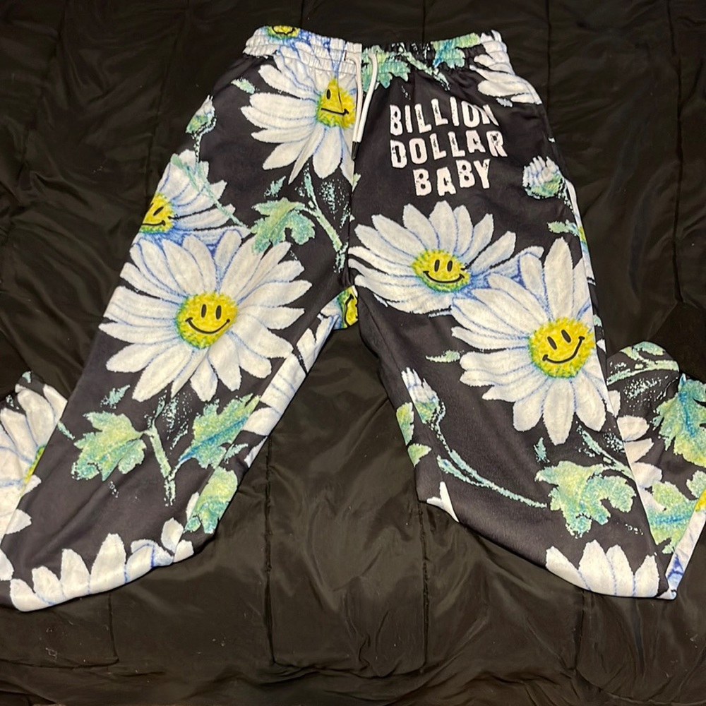 Billion Dollar Baby, size large